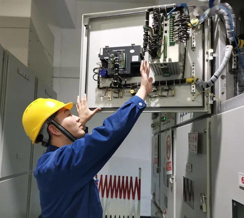 坚守岗位度新春，银山最美的“敬业福”——记通讯设备修理一线的守护者